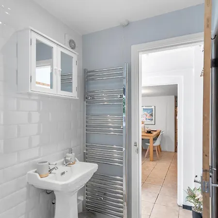 City House With Cinema Room And Parking NWI Extérieur photo