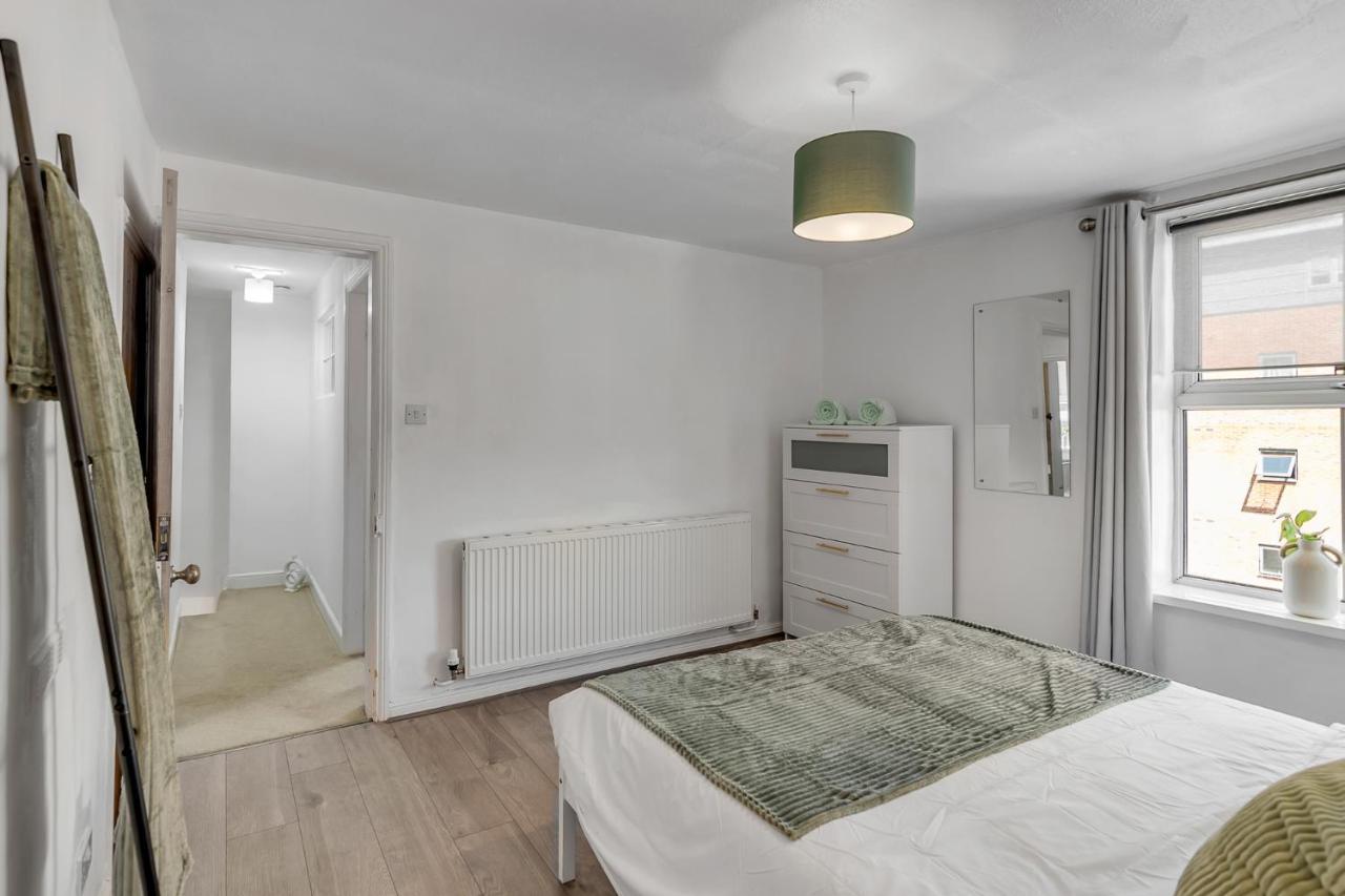 House With Cinema And Parking Holiday home